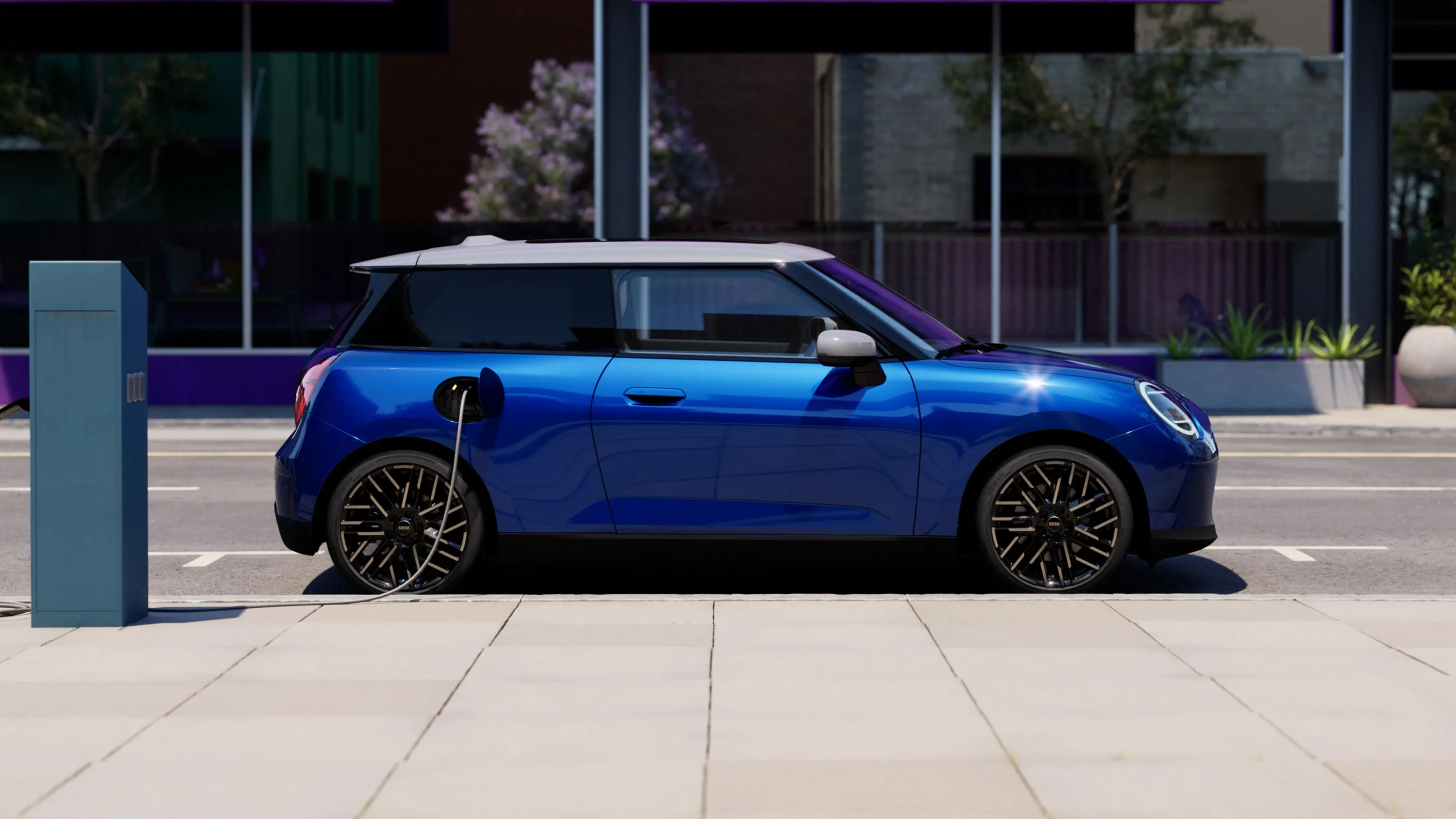 Elektrické MINI Cooper – Pohled z boku