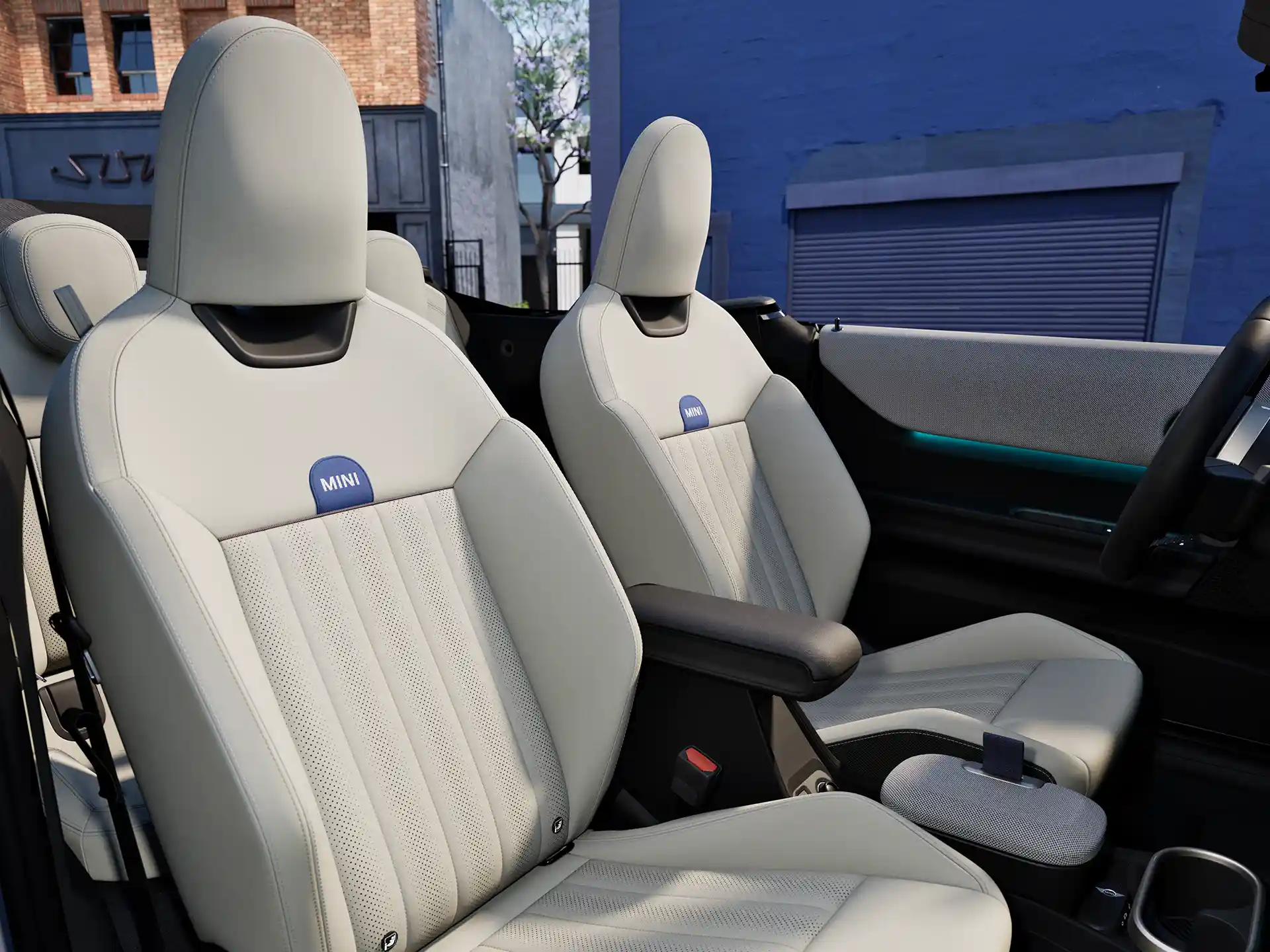 MINI Cooper Cabrio – Výrazně tvarovaná sedadla