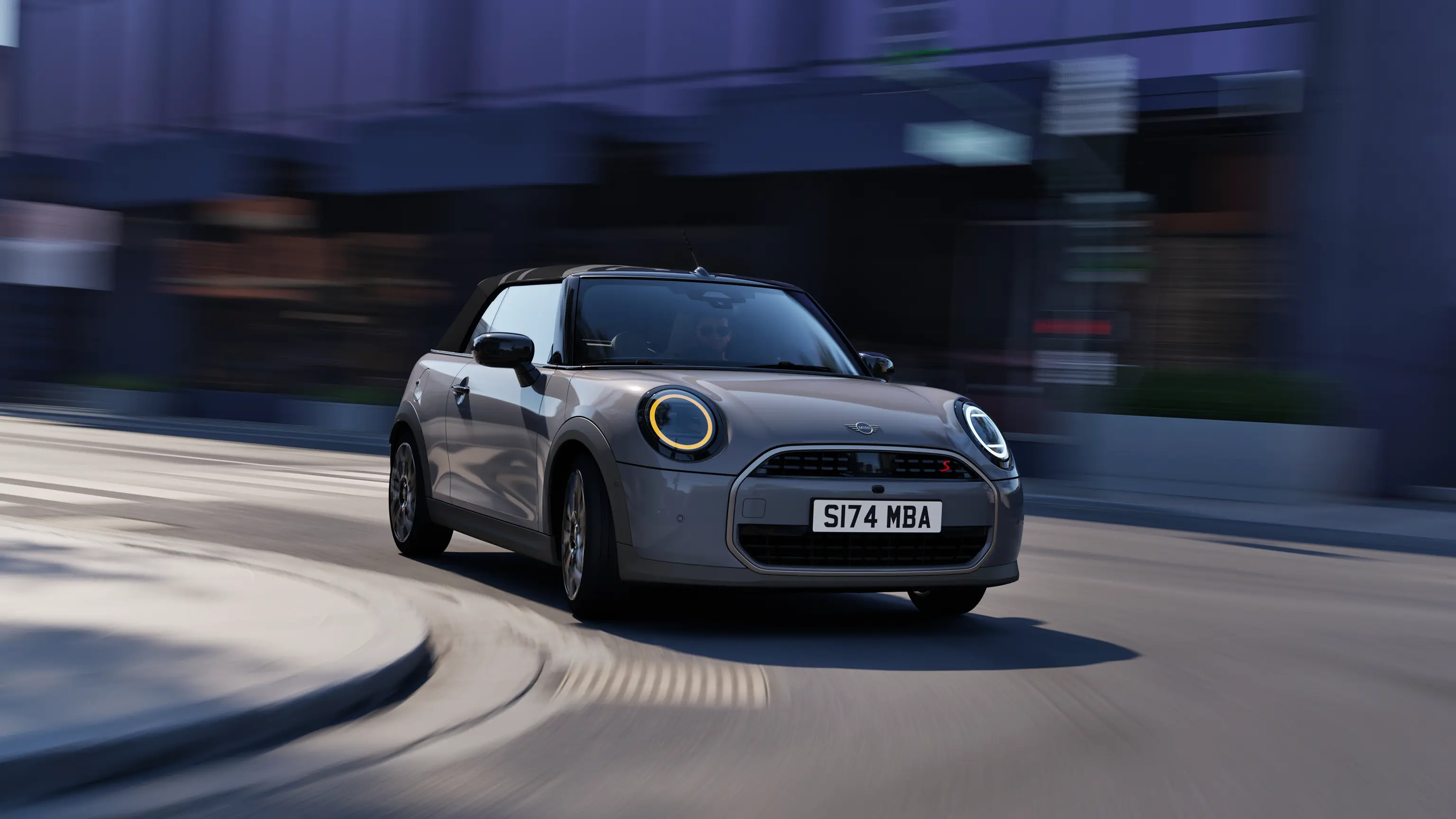 MINI Cooper Cabrio – exteriér – úvodní video