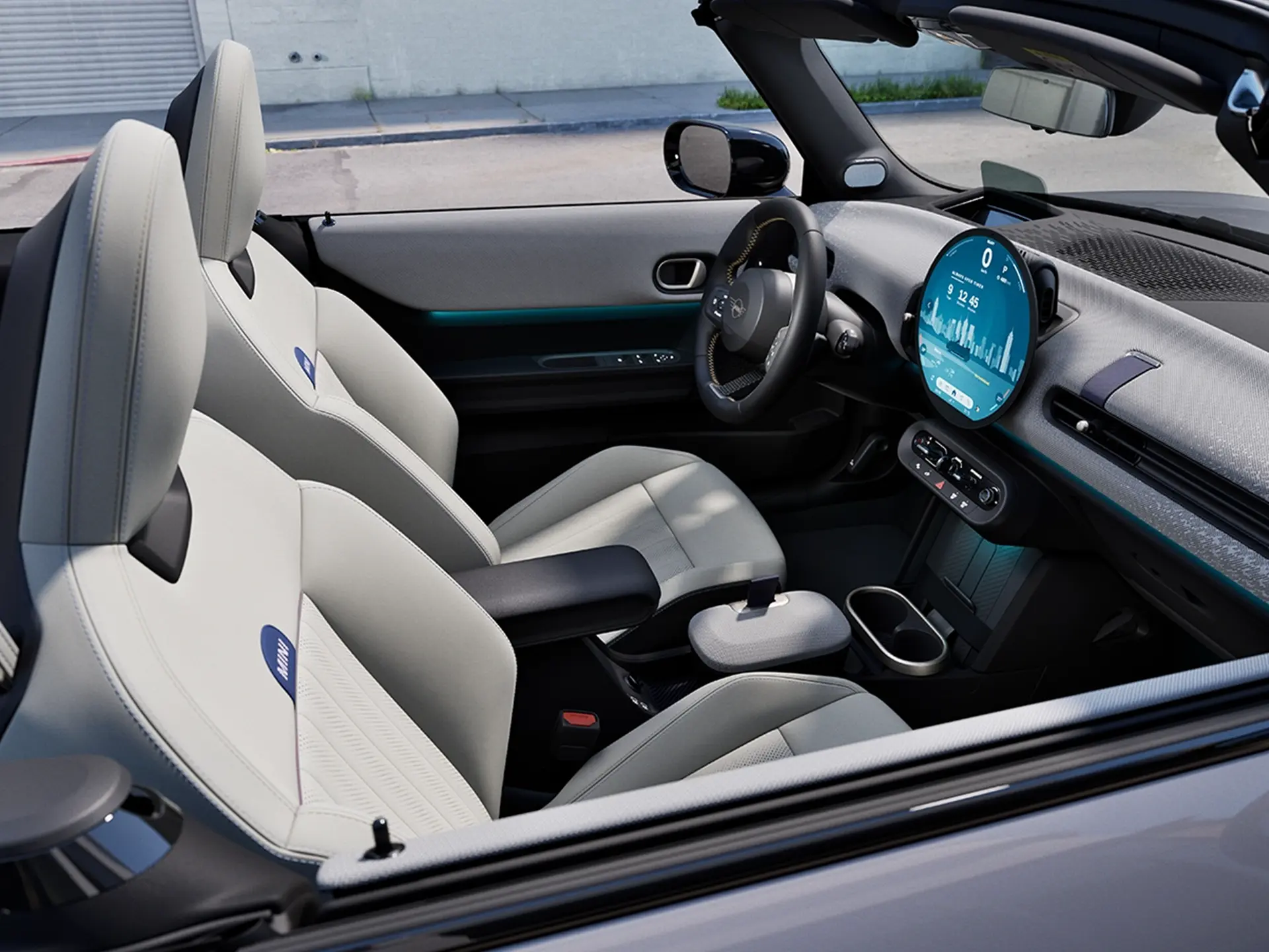 MINI Cooper Cabrio – interiér – úvodní video