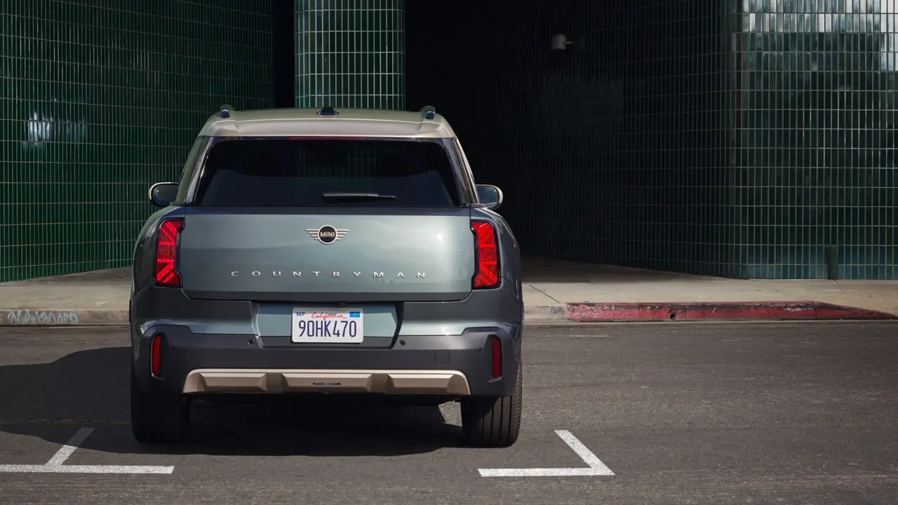 MINI Countryman – exteriér – pohled zezadu