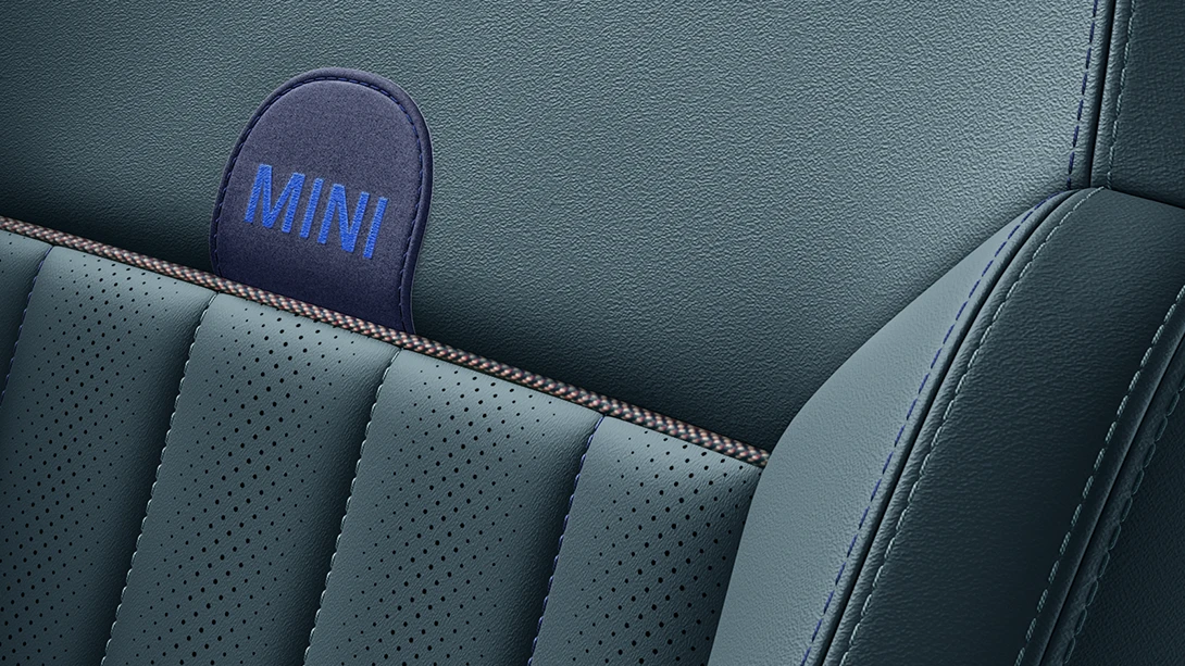 MINI Countryman – interiér – čalounění essential