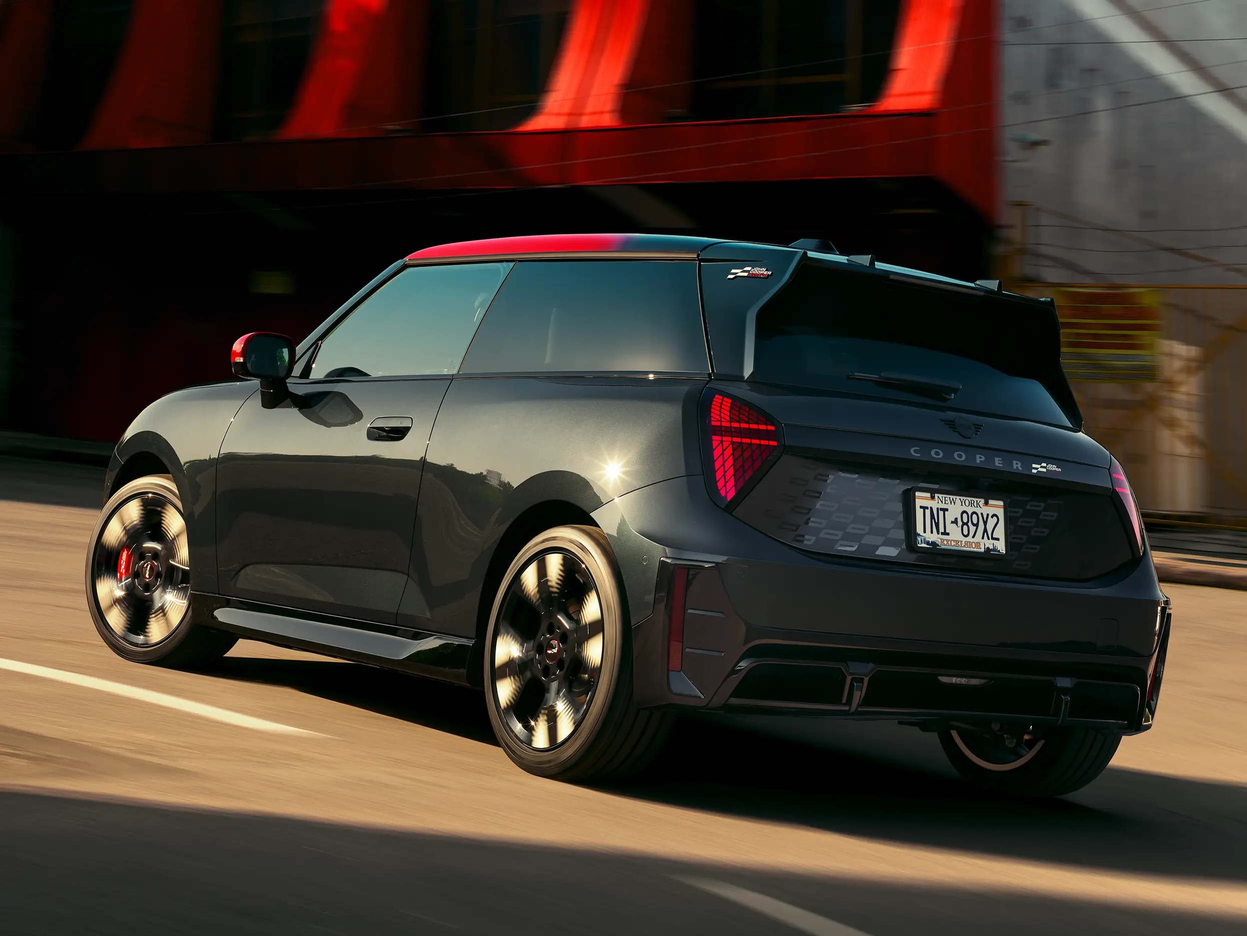 MINI John Cooper Works – J01 JCW Pohled zepředu