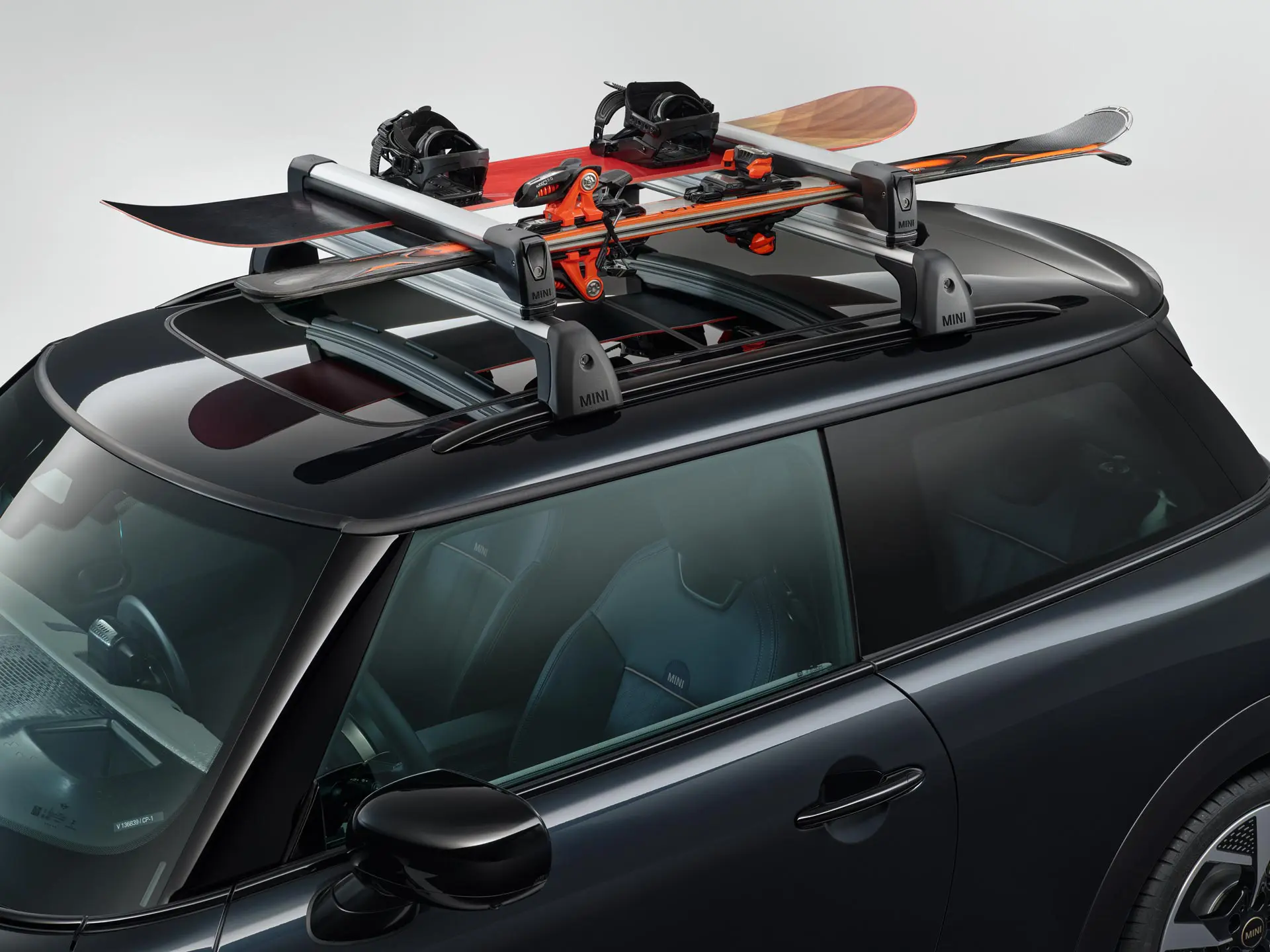 MINI Držák lyží a snowboardů