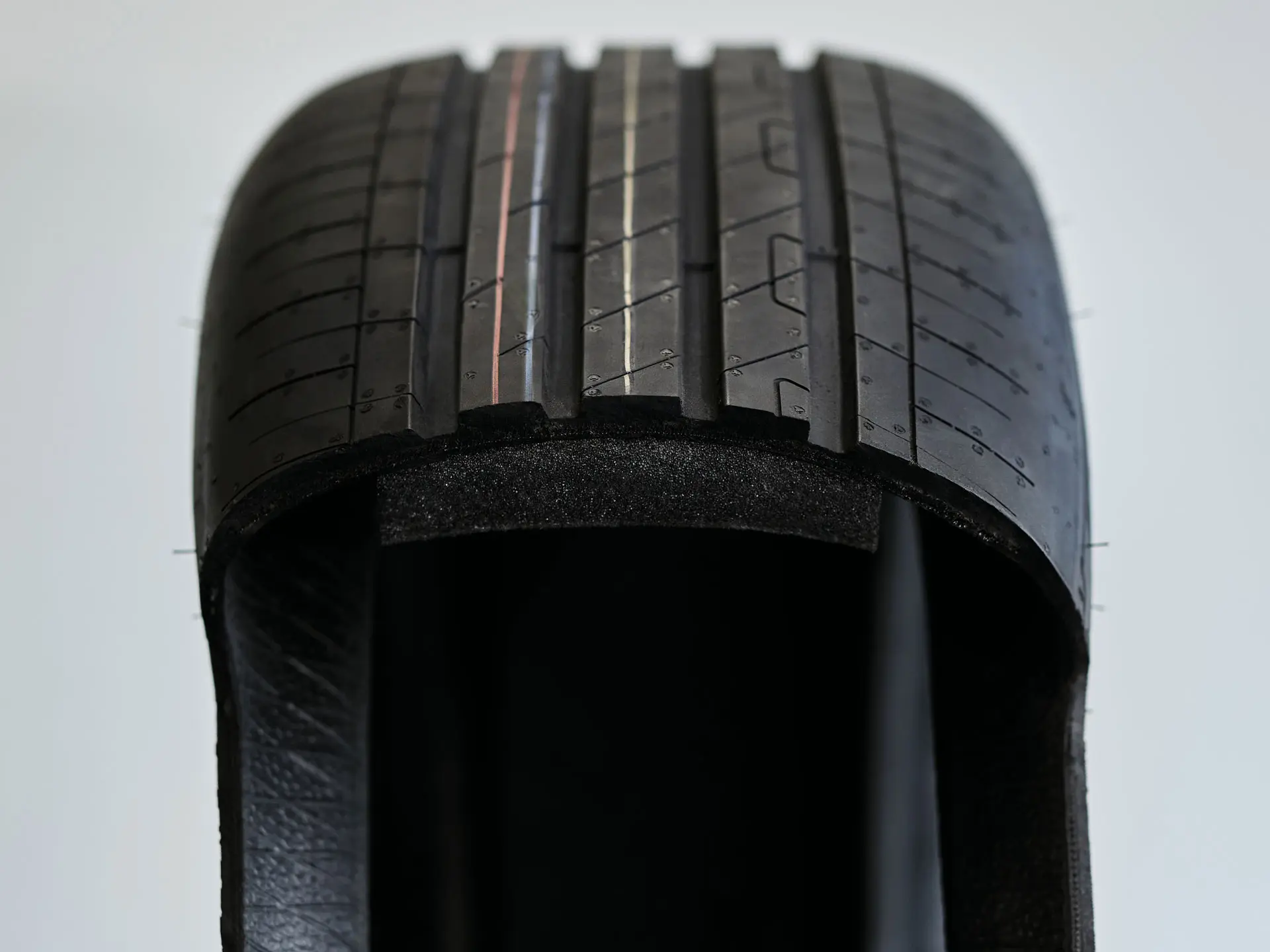 MINI Příslušenství – střední sekce – pneumatiky