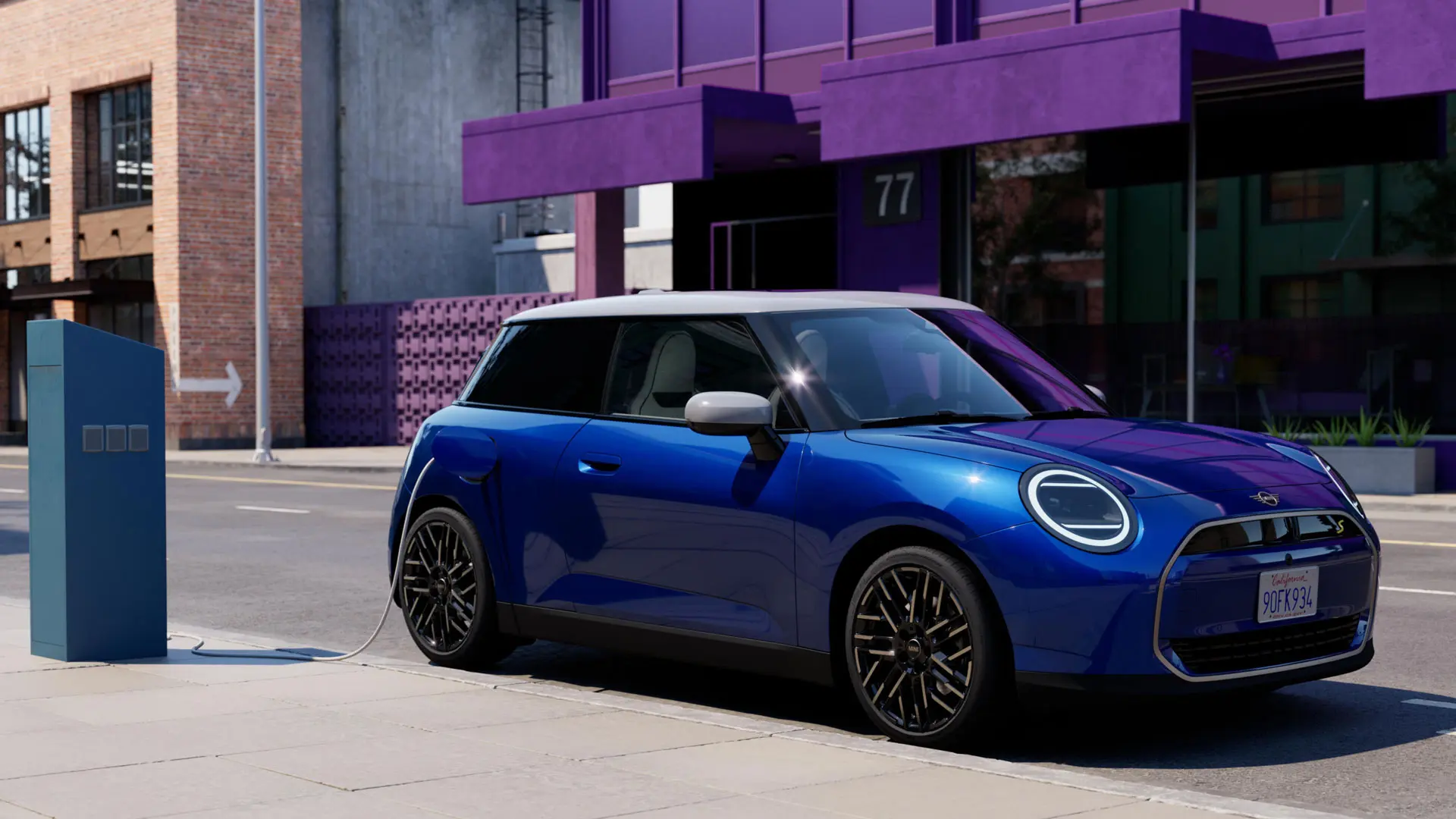 MINI Cooper u nabíjecí stanice.