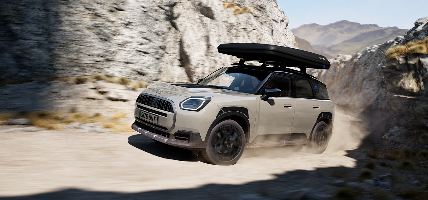 Přední jízdní pohled na MINI Countryman Untamed Edition.