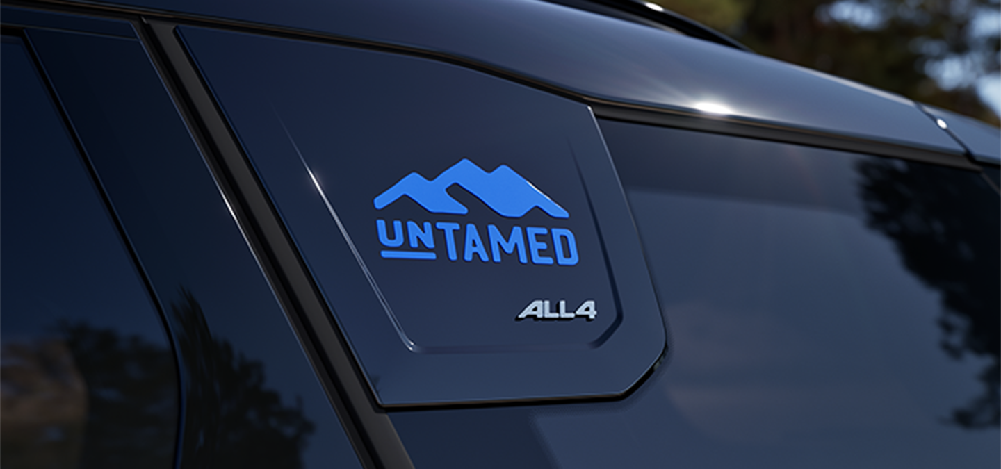 Fotografie C-sloupku MINI Countryman Untamed Edition.