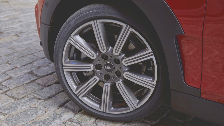 MINI wheels – neotáčející se středy kol