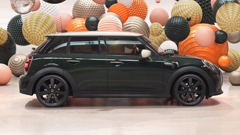 MINI 5dveřové – Resolute Edition – Rebel Green