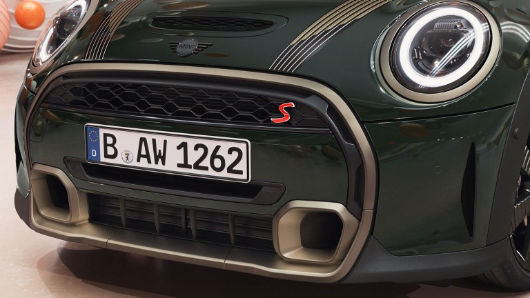 MINI Resolute Edition – nárazník a maska – prvky designu