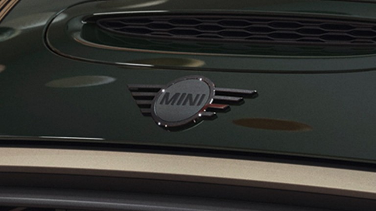 MINI Resolute Edition – piano black – díly a ozdobné prvky