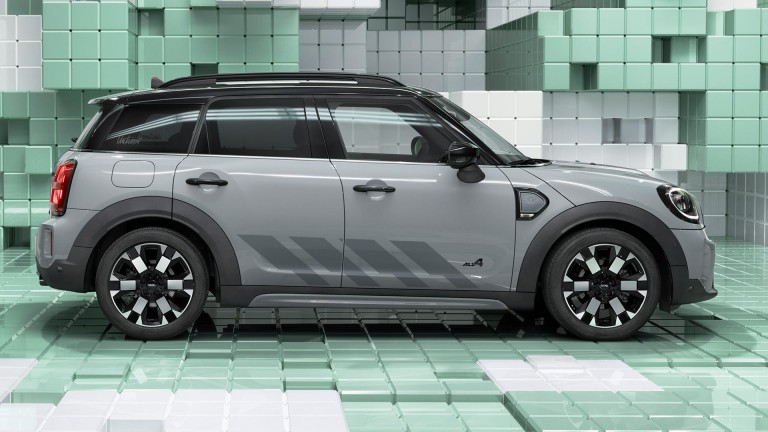 MINI Countryman Untamed Edition – přední část – zelená