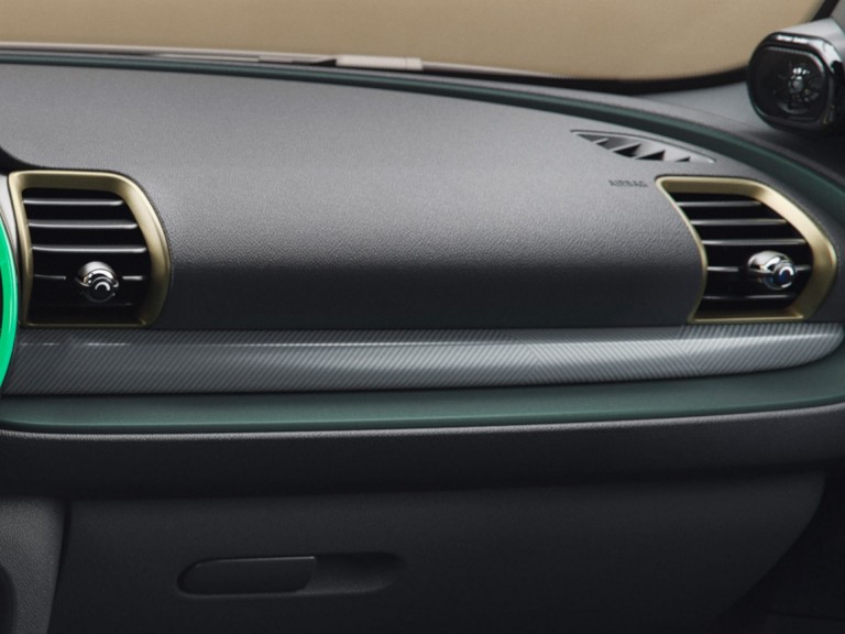 MINI Clubman Untold Edition – MINI Clubman – vlastnosti interiéru