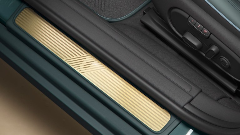 MINI Clubman – Untold Edition – prahové lišty