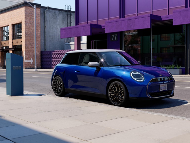 Elektromobilita MINI – nabíjení – cooper teaser