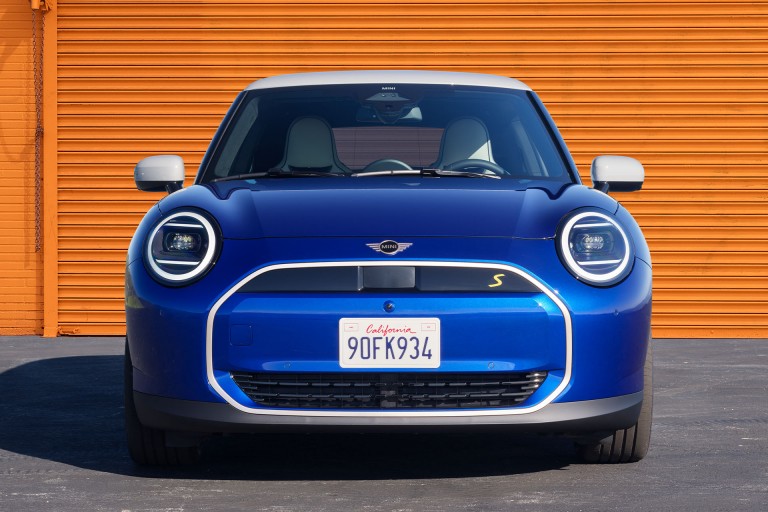 Elektrické MINI – exteriér – světlomety