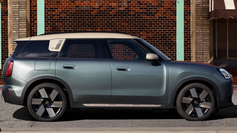 Elektrické MINI Countryman – exteriér – galerie – 01