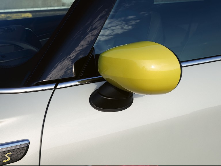 MINI 3dveřové Cooper SE – energetic yellow – barvy