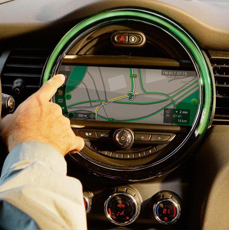 mini connected – služby edrive – elektrické
