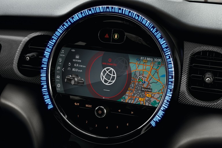 mini connected – automatické povinné tísňové volání