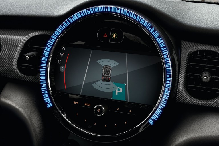 mini connected – dotykový displej – infotainment