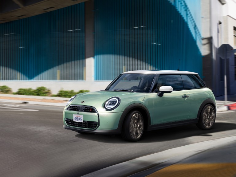 MINI Cooper 3dveřové – jízdní zážitky – maximalizovaný pocit z jízdy jako v motokáře