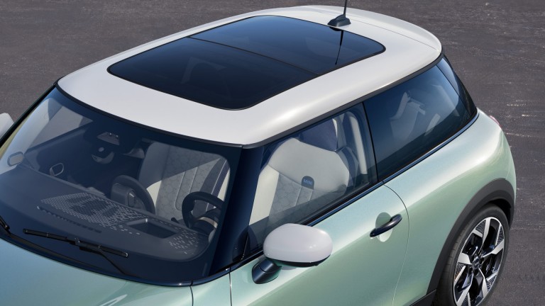 MINI Cooper 3dveřové – exteriér galerie – detaily střešního okna