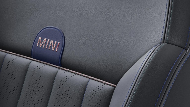 MINI Cooper 3dveřové – interiér – galerie – sedadla styl dva