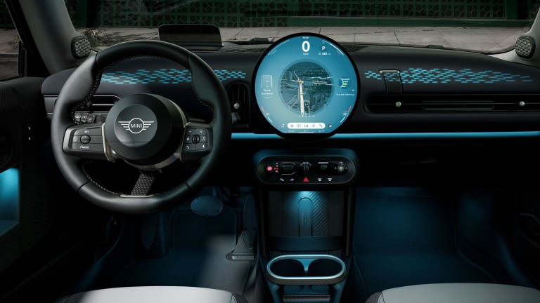 MINI Cooper 3dveřové – interiér – galerie režimů experience – volant
