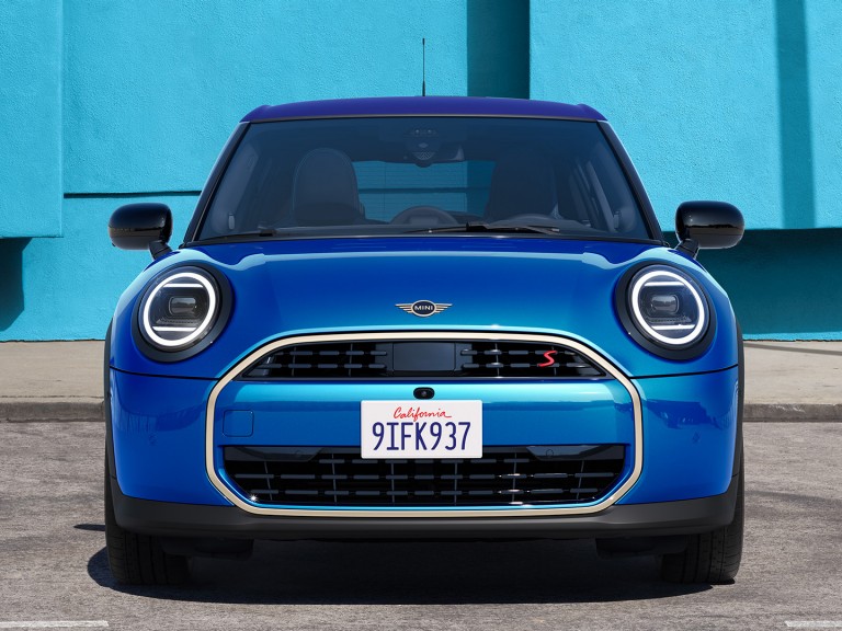 MINI Cooper 5dveřové – Financial Services – leasing