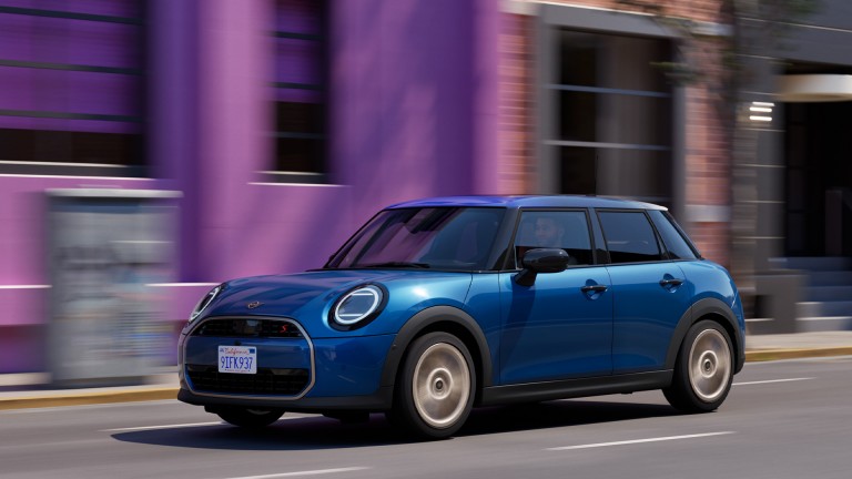MINI Cooper 5dveřové – Financial Services – přehled – leasing úvod